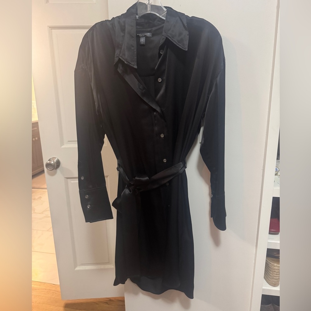 Muse silk Banana Republic Black Long Sleeve Dress